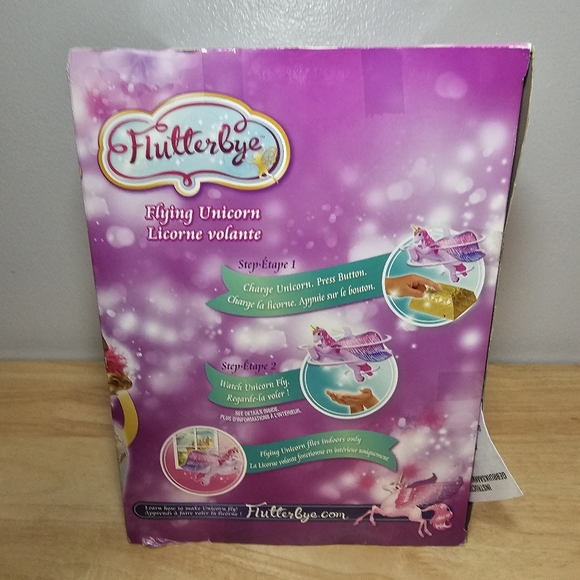 Spin Master Flutterbye Flying Unicorn Brand New in Box - Picture 3 of 11